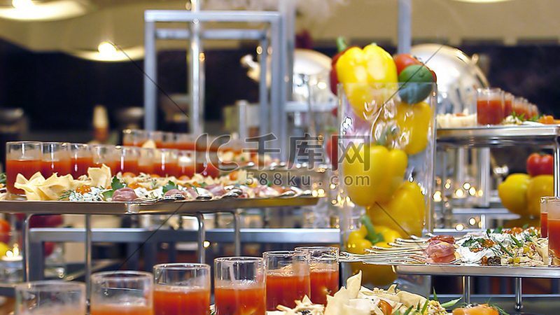 食材配送中心建设：揭秘成本与效益