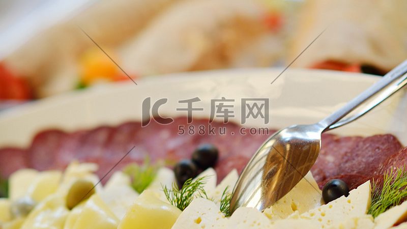 上海米面制品批发流程揭秘：从源头到餐桌的每一步