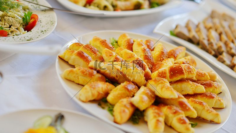 广州食品OEM代加工：揭秘其优势与潜在风险**